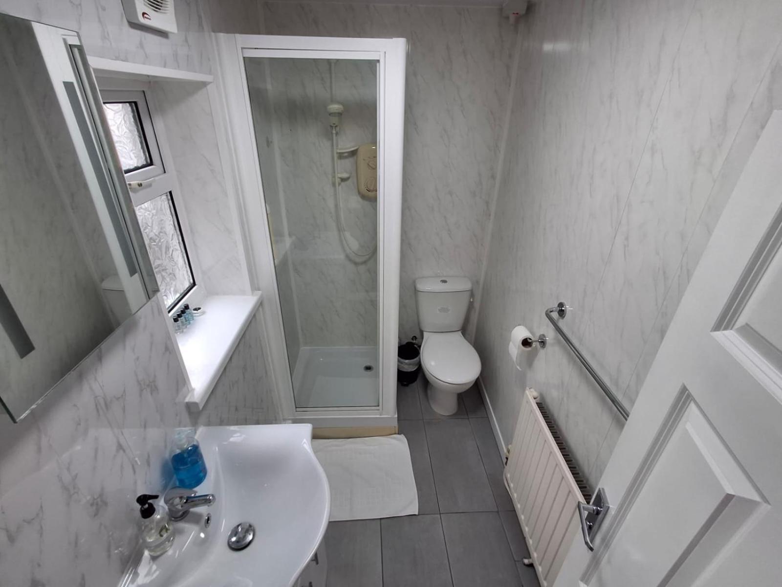 Inn By The Sea, Portsmouth - En Suite Rooms With Or Without Sea View, Onsite Ev 22Kw Exterior foto